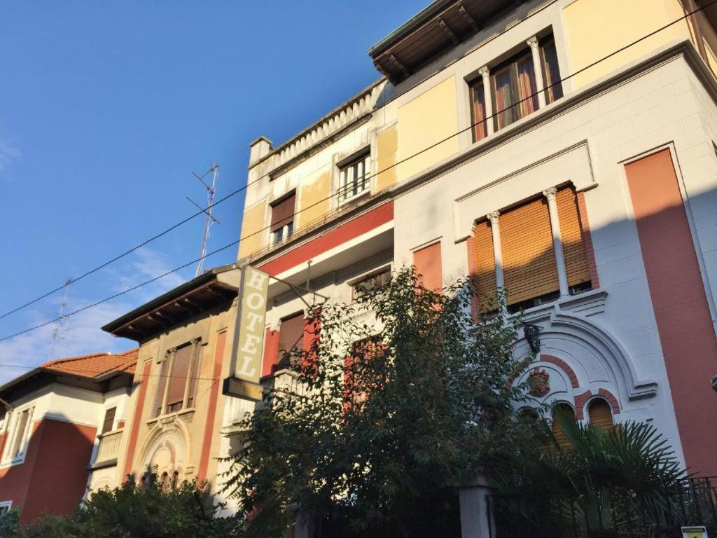 Ambra Boutique Hotel Milan Exterior photo